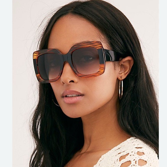Free People NWT oversized square large frame brown sunglasses - Picture 1 of 2